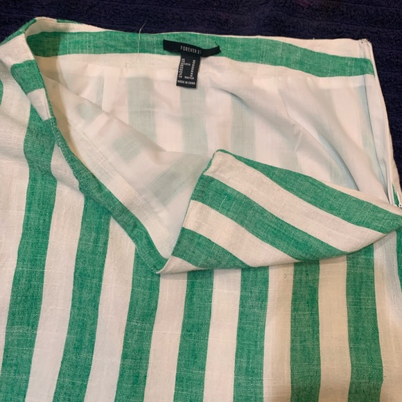 Forever 21 green skirt - Picture 3 of 6